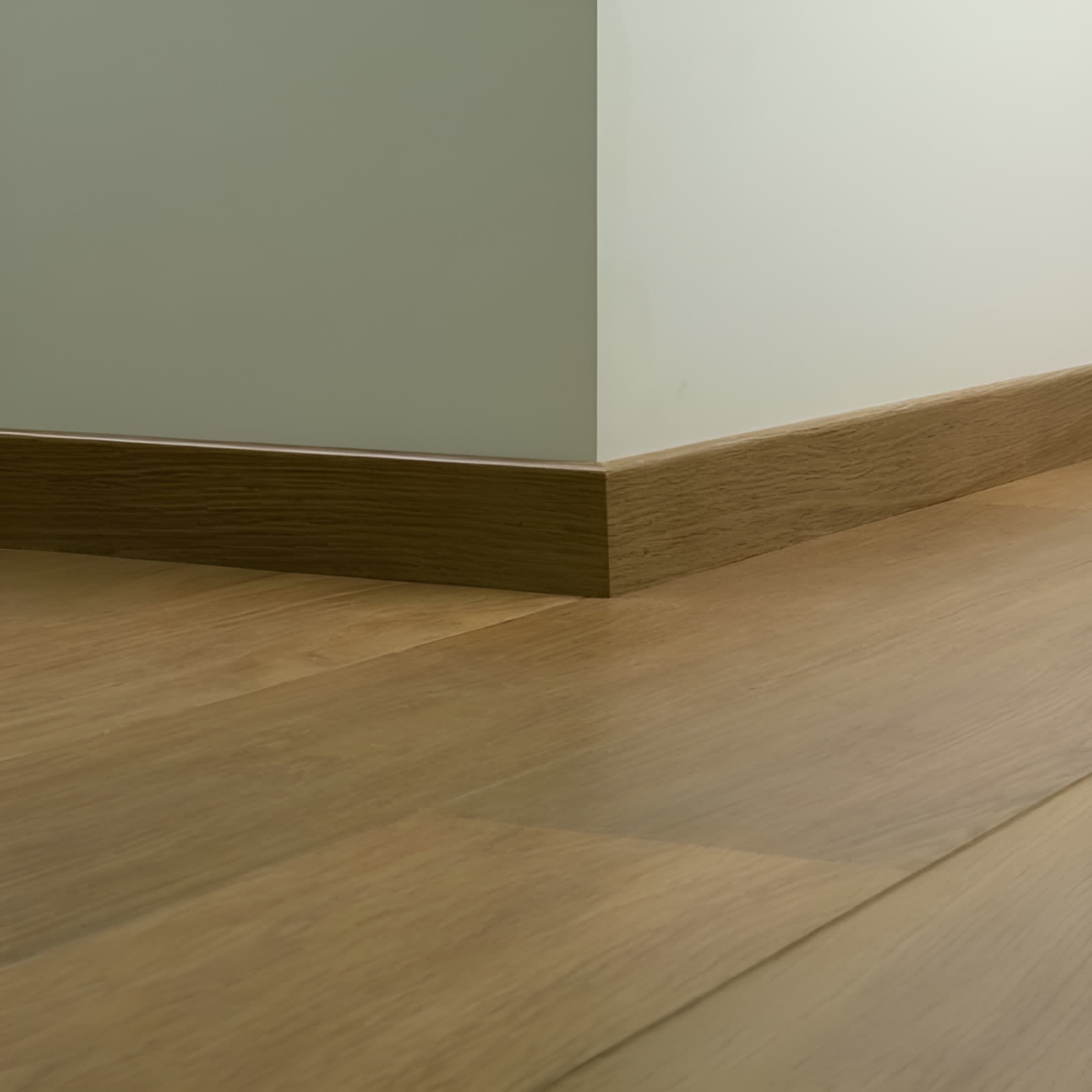 Plinthes massif chêne premier 10x70