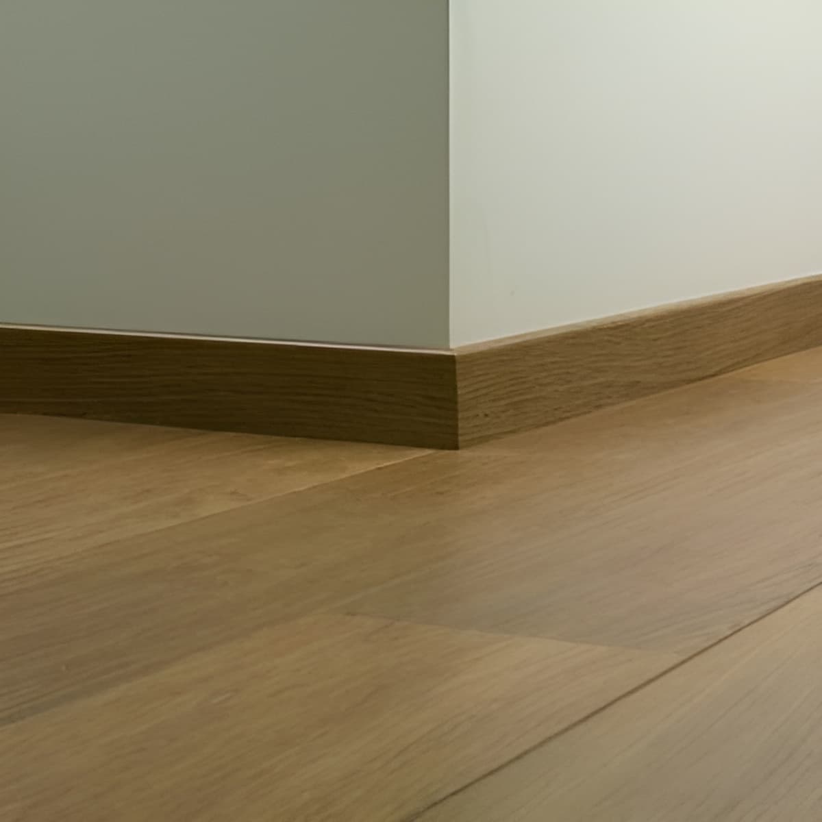 Plinthes massif chêne premier 10x70