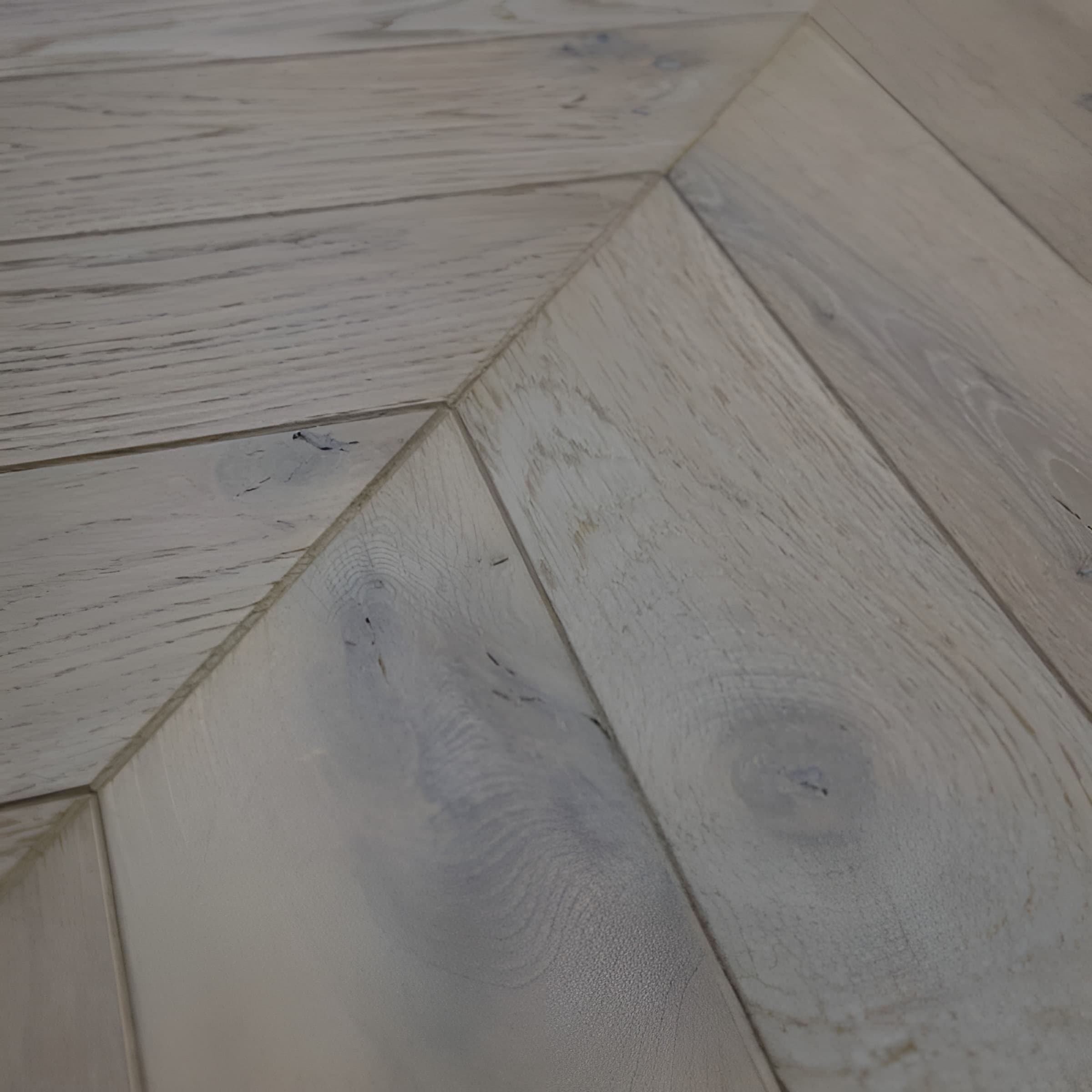 Parquet en chêne massif Point de Hongrie Cumin