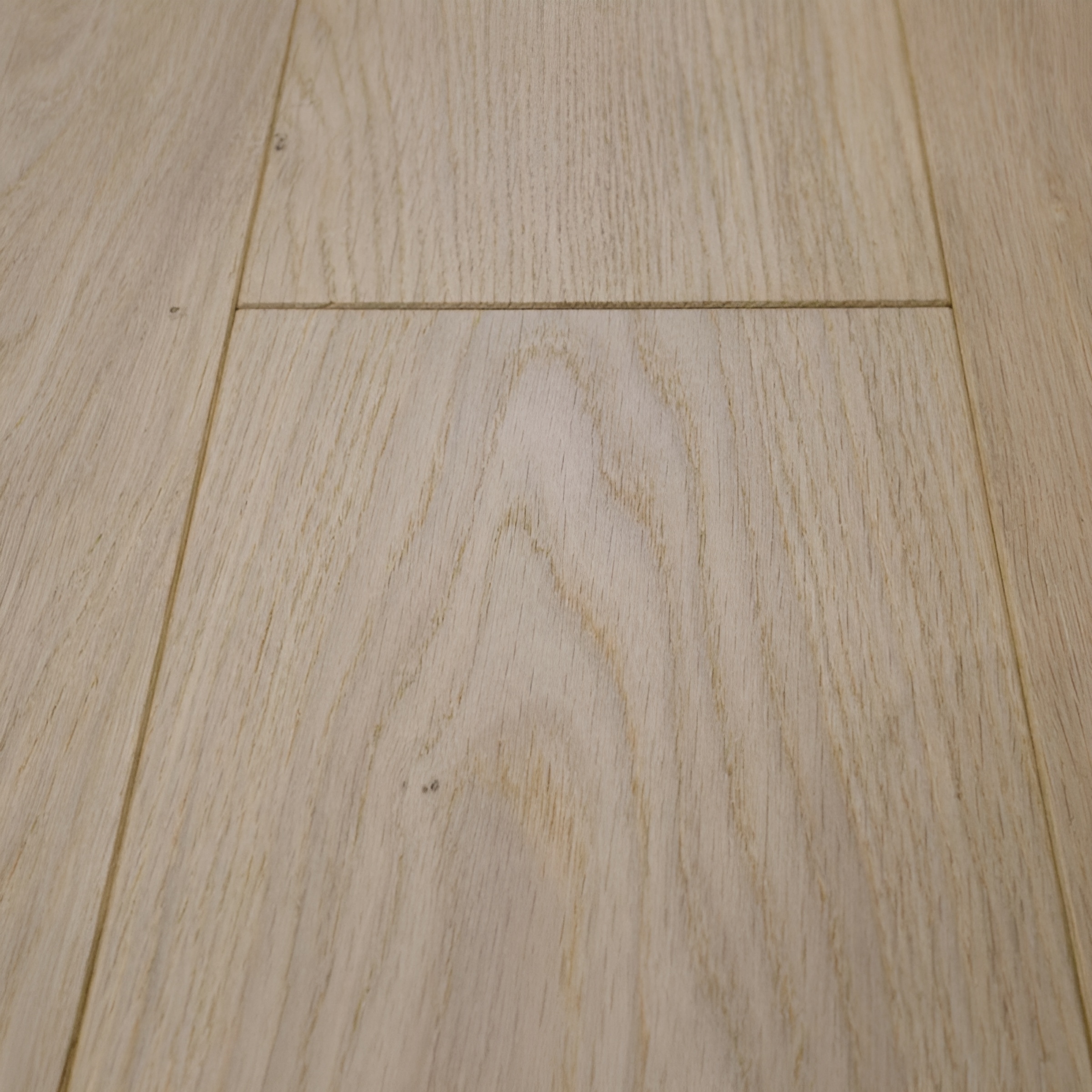 Parquet massif Chêne brut premier choix