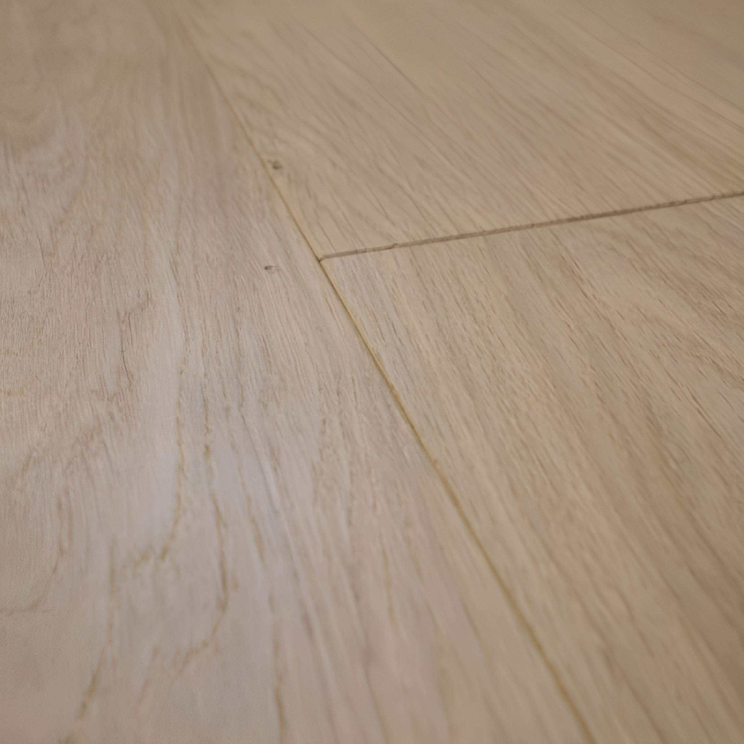 Parquet massif Chêne brut premier choix