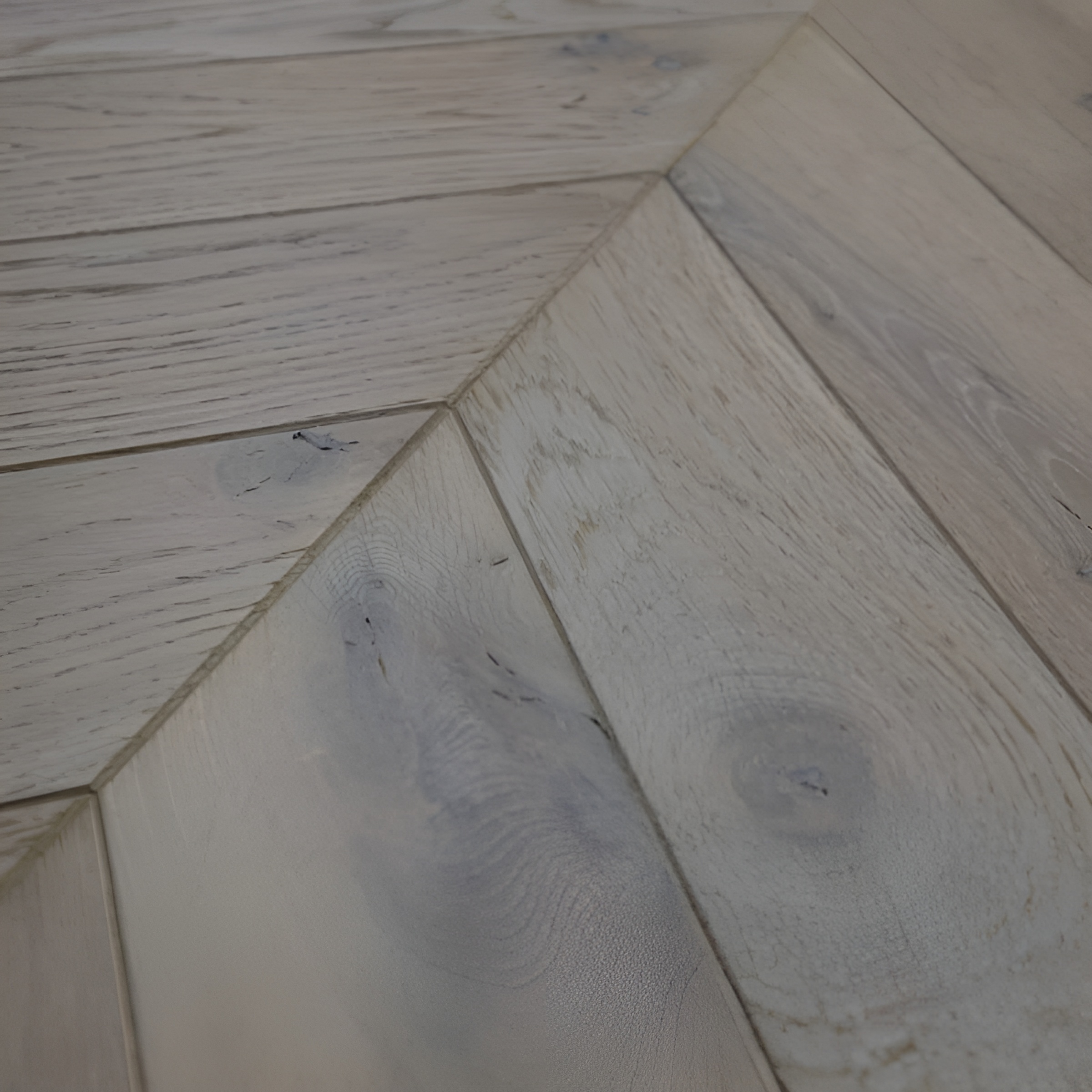 Parquet en chêne massif Point de Hongrie Cumin